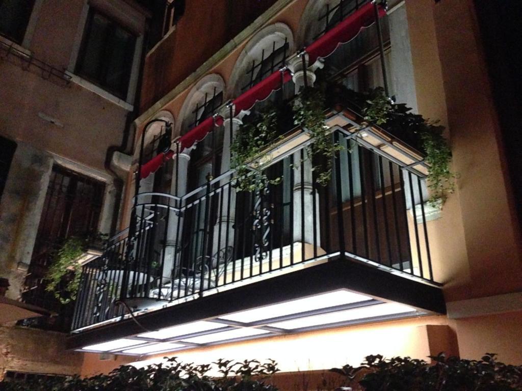 Palazzetto Madonna Venecia